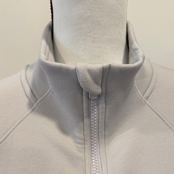 Athleta Altitude Polartec Zippered Vest in Stratus Grey Size Large - Picture 9 of 13